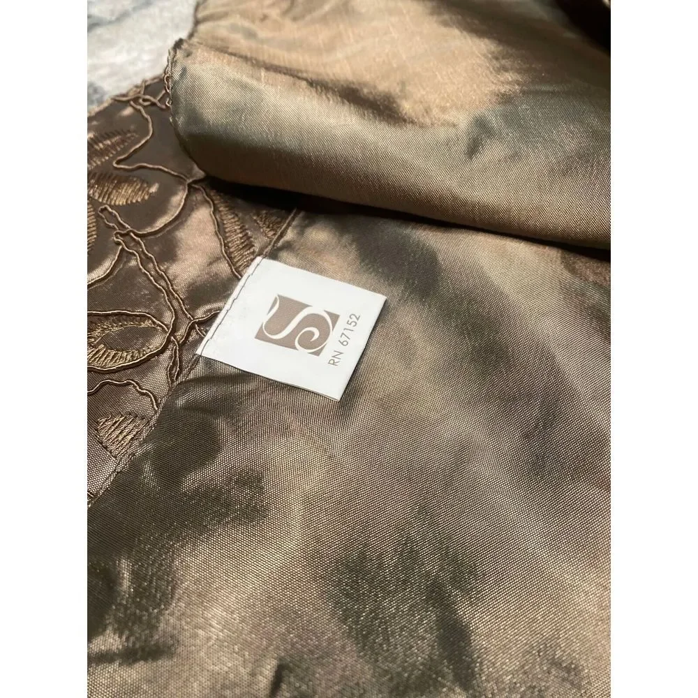 Saro Lifestyle 16 x 72in. Intricate Leaf Pattern Embroidered Table Runner Bronze